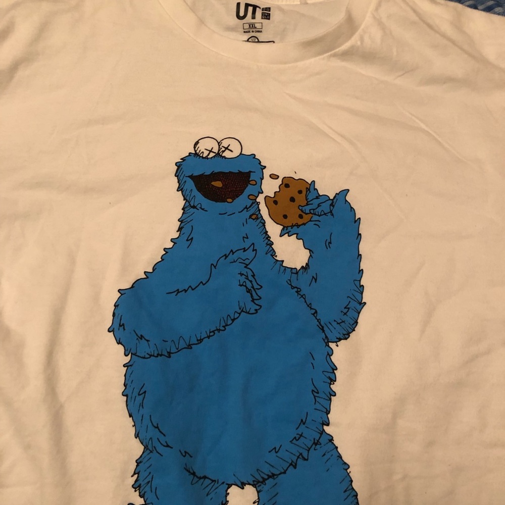 Kaws x Uniqlo T-shirt Cookie Monster